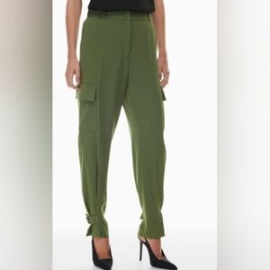 Babaton Aritzia Women's Refined Cargo Pants. Size 2